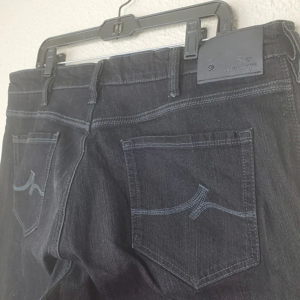 34 Heritage - Size 38/30 Relaxed Straight Black‎ Jeans